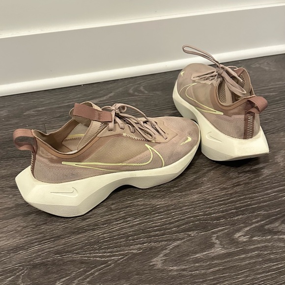 Nike Vista Lite platform mesh sneaker in color Fossil Stone - Picture 9 of 10